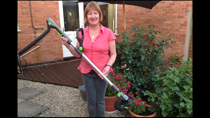 Looking For A New Cordless Grass Trimmer? The GTech ST20 Cordless Certainly Gets Top Marks From Me!