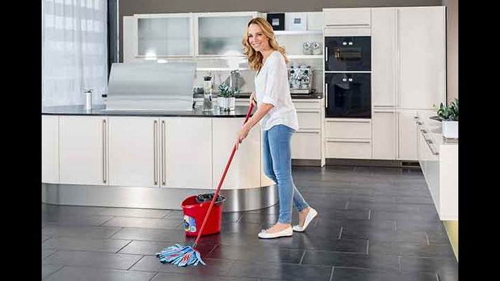 How To Clean Your Floors Efficiently With The SuperMocio XL Mop From Vileda!