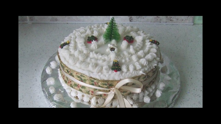 Review Of A Traditional British Christmas Cake - A Generous Indulgence For The Festive Season